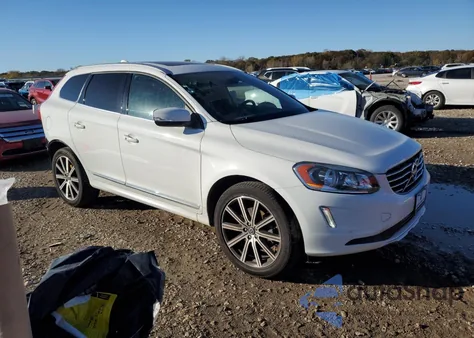 2015 Volvo Xc60 T6 Platinum z USA, uszkodzony, nr VIN YV4902RD1F2582807